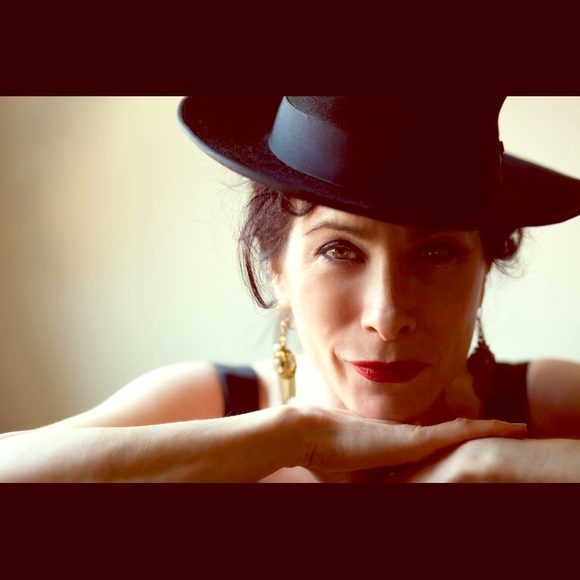 lbd29 Welcome to my Stylist's Closet! - Picture 1 of 8